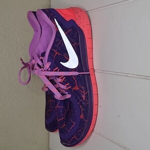 Nike Free 5.0 Lava Running Shoes Size 7 Youth / Women's Size 8